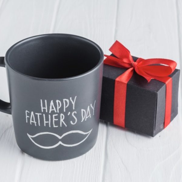evento-del-dia-del-padre-con-taza-creativa de tamaño mediano